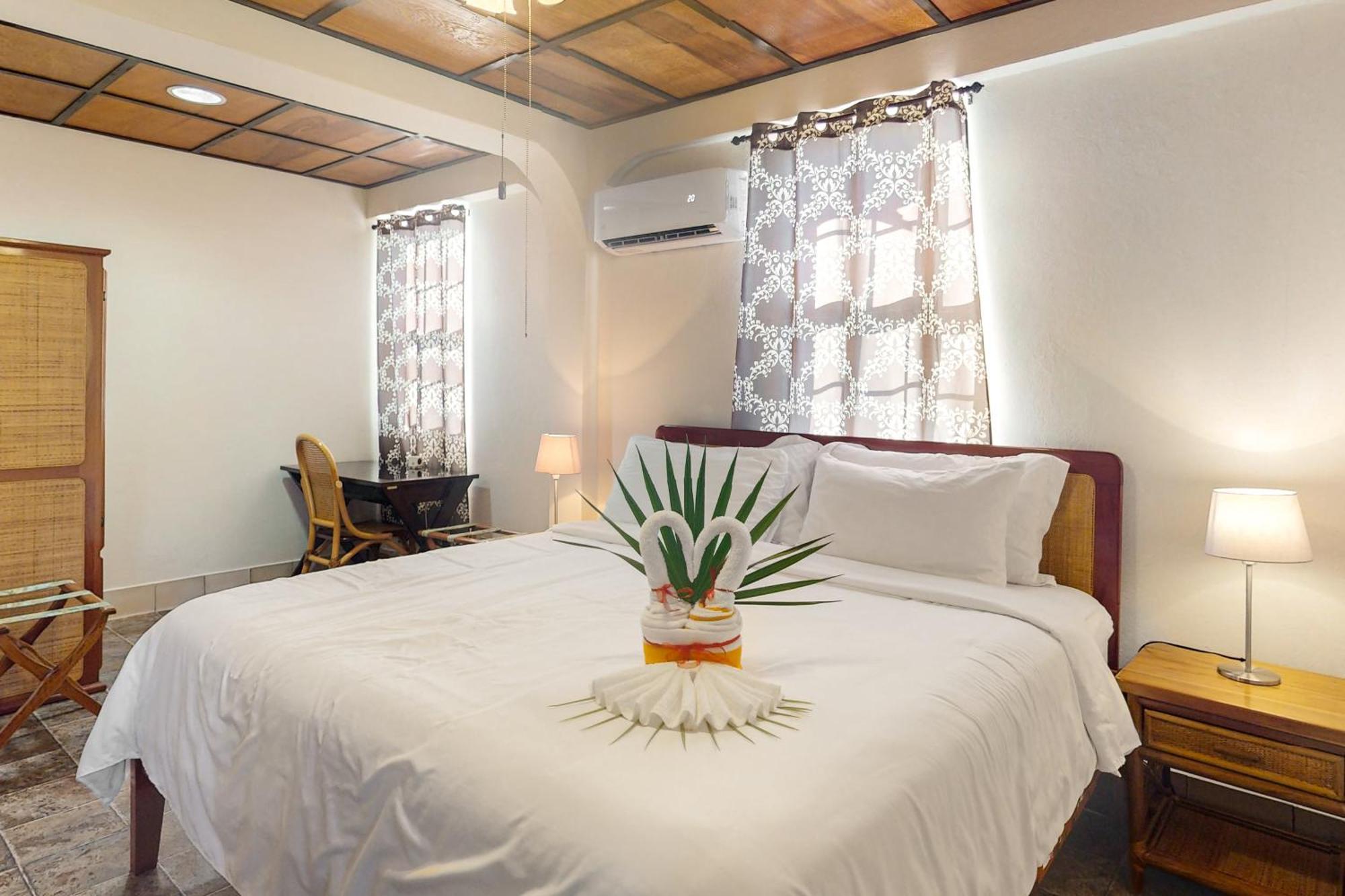 סן פדרו Hummingbird Home Suites חדר תמונה